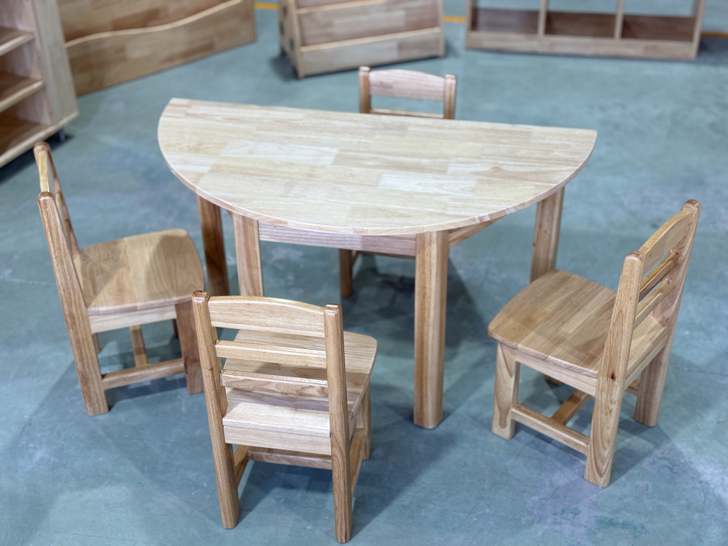 woJKod Semicircular combinable Rubber wood tables for Kid’s,Children Study Desk,Toddler Furniture for Nursery, Kindergarten,Playroom,Classroom,Kid’s Room(Round)